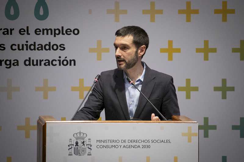 Derechos Sociales anuncia una comisión interministerial para reforzar la Dependencia