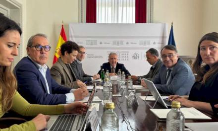 El ministro Torres preside una sesión informativa con los delegados y delegadas del Gobierno
