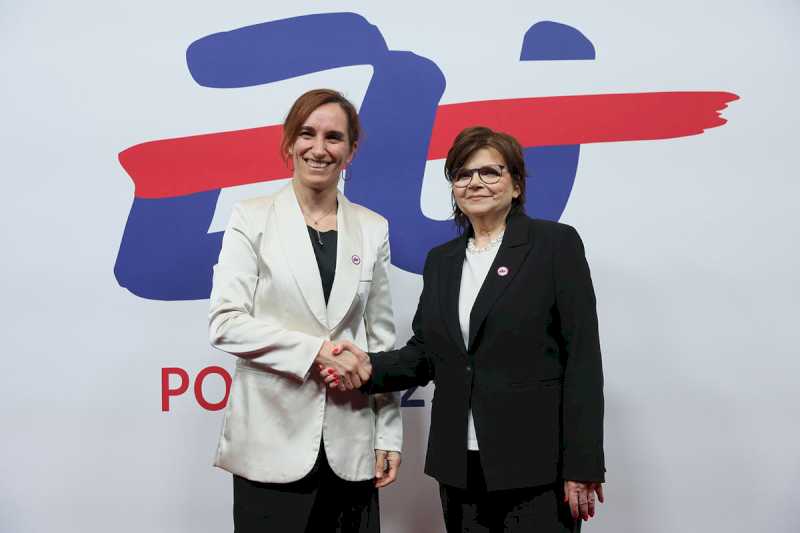 Mónica García defiende la agenda de salud pública europea en Varsovia