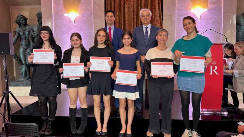 La Comunidad de Madrid descubre el bel canto a los alumnos de Secundaria con el concurso ESÓpera