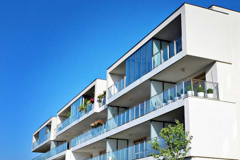 Consumo impone a Airbnb el bloqueo de más de 65.000 anuncios ilegales de pisos turísticos